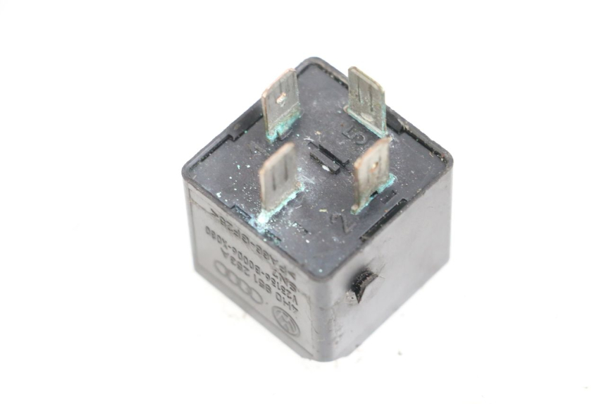 photo de STARTER RELAY YAMAHA YN NEO'S 50 (1997 - 2004) - Zoom on usage condition