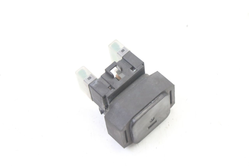 photo de STARTER RELAY YAMAHA YP X-MAX XMAX 400 (2014 - 2017) - Technical close-up