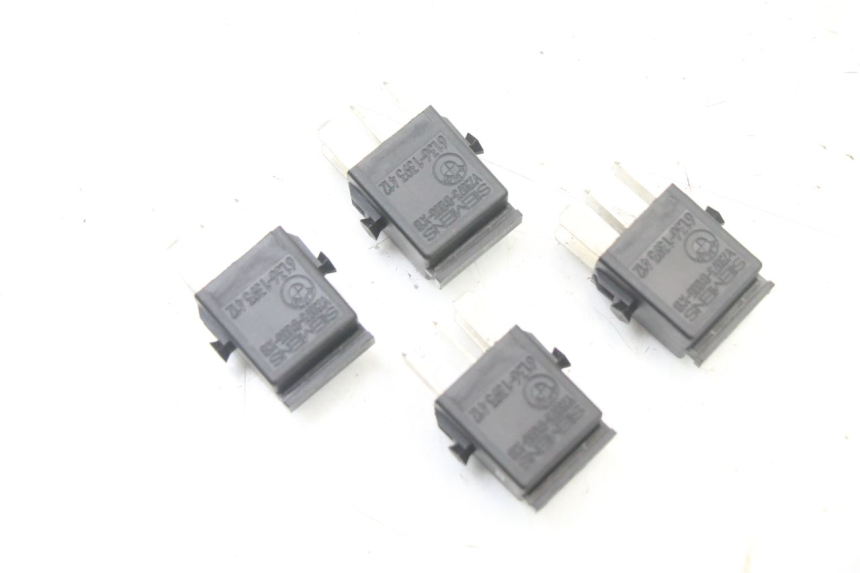 photo de ELECTRICAL RELAY BMW C1 125 (2000 - 2003) - Component detail