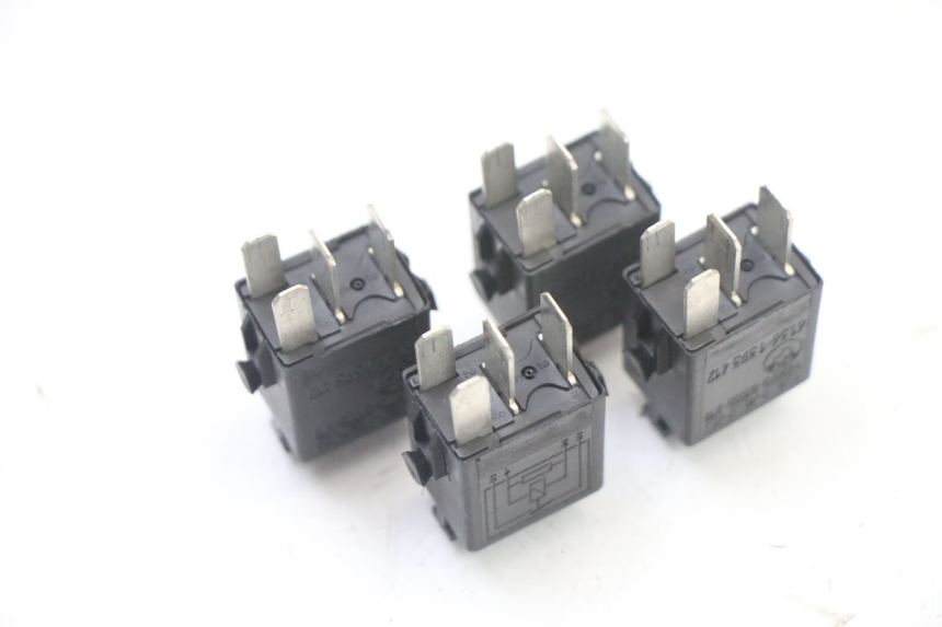 photo de ELECTRICAL RELAY BMW C1 125 (2000 - 2003) - Zoom on usage condition