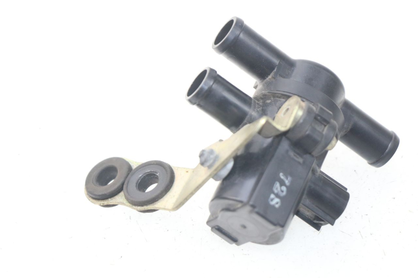 photo de RELAY MV AGUSTA BRUTALE R WALLY 910 (2008 - 2008) - Component detail