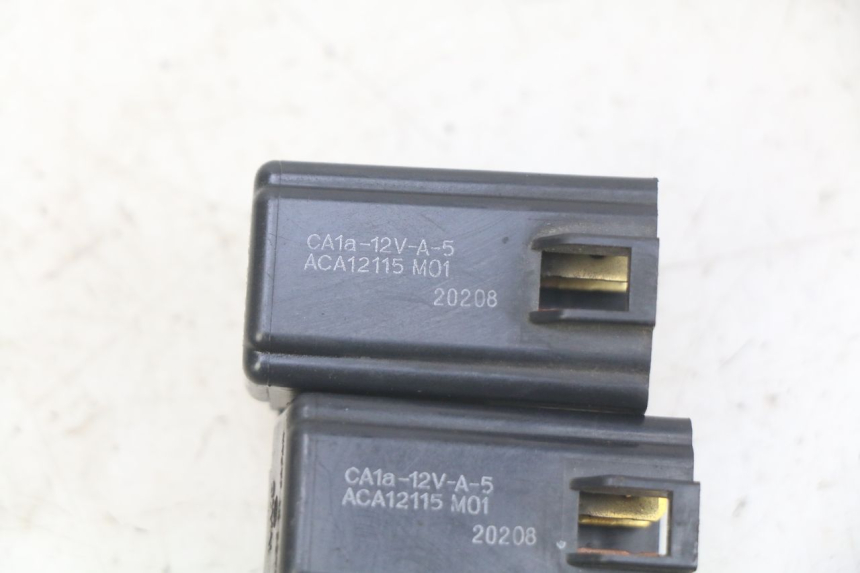 photo de ELECTRICAL RELAY SUZUKI BURGMAN 650 (2002 - 2004) - Component detail