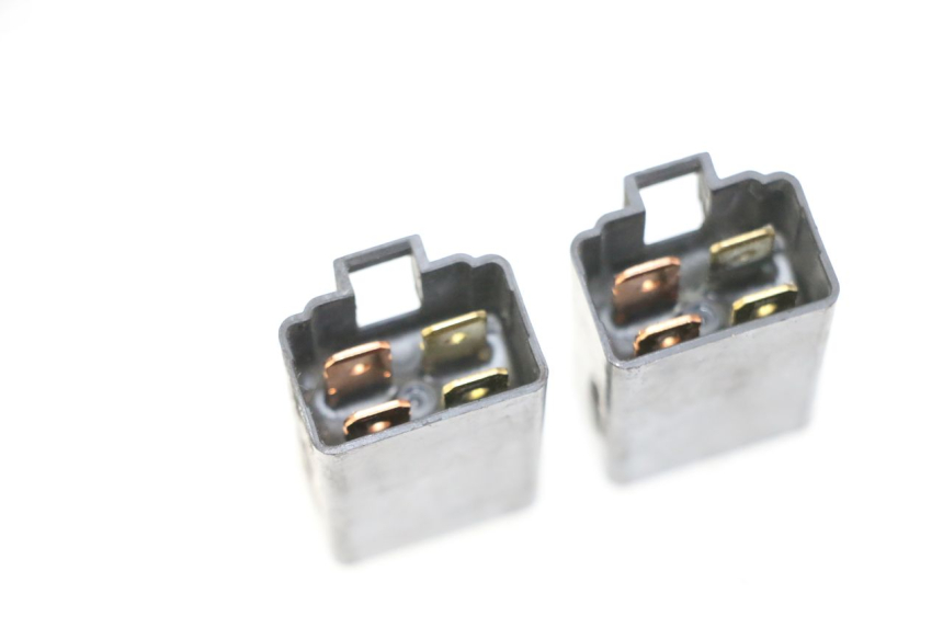 photo de ELECTRIC RELAY SUZUKI BURGMAN 125 (2007 - 2014) - Alternative perspective