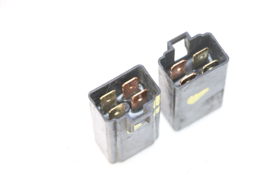 photo de ELECTRIC RELAY SUZUKI BURGMAN 125 (2007 - 2014) - Component detail