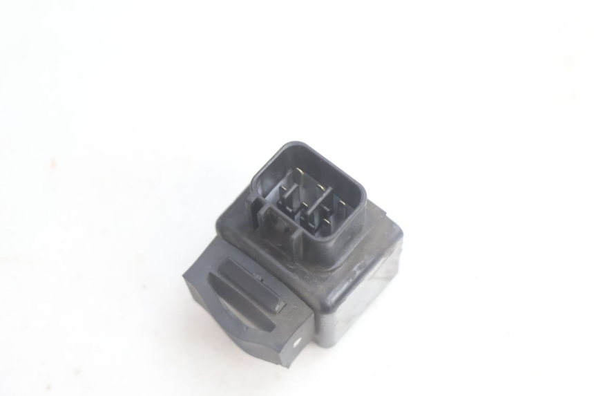 photo de RELAY SUZUKI BURGMAN EXECUTIVE ABS 650 (2006 - 2012) - Zoom on usage condition
