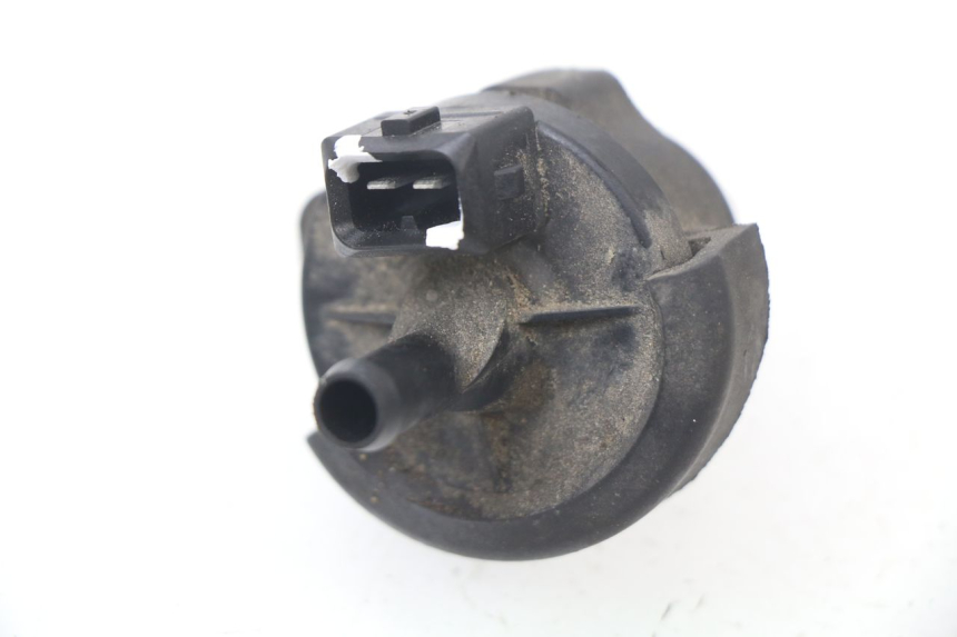 photo de RELAY BMW C SPORT 650 (2015 - 2021) - Alternative perspective