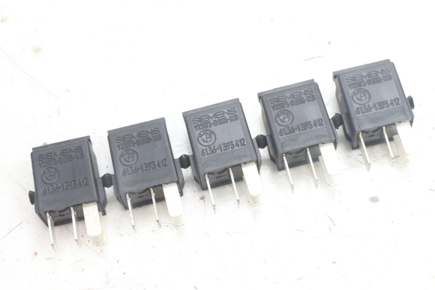 photo de ELECTRICAL RELAY BMW C1 125 (2000 - 2003) - Main view
