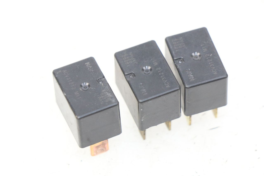 photo de RELAY HONDA CBRF CBR-F PC41 600 (2011 - 2013) - Component detail