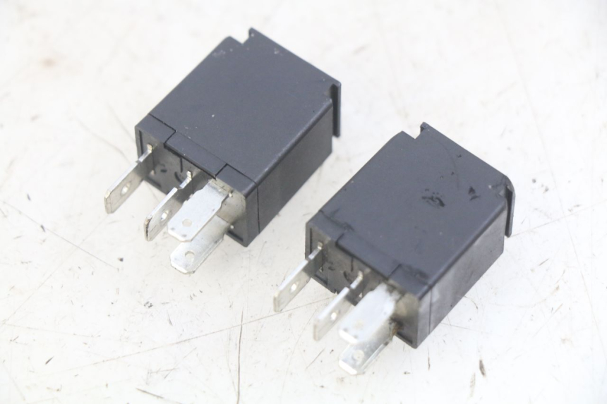 photo de ELECTRICAL RELAY PEUGEOT CITYSTAR AIR 125 (2014 - 2017) - Zoom on usage condition