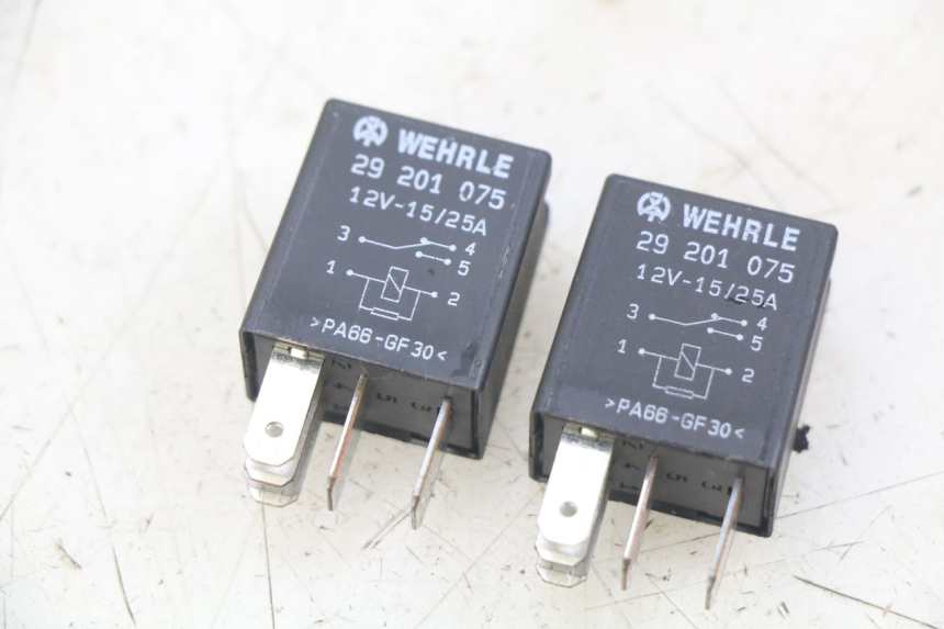 photo de ELECTRICAL RELAY PEUGEOT CITYSTAR 125 (2011 - 2017) - Alternative perspective
