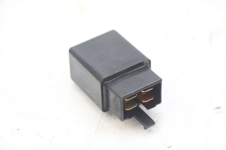 photo de ELECTRICAL RELAY HONDA FES PANTHEON 2T 125 (1998 - 2002) - Zoom on usage condition