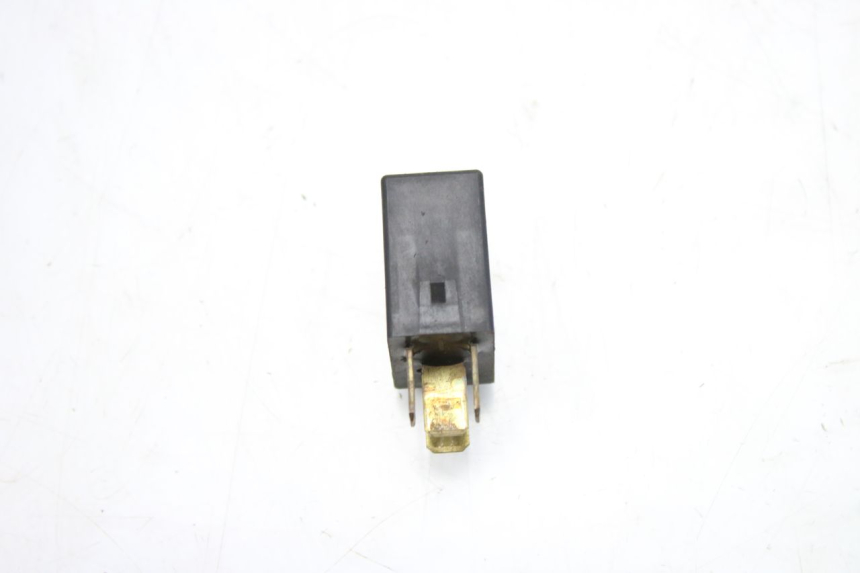 photo de ELECTRIC RELAY HONDA FES S-WING SWING ABS 125 (2007 - 2015) - Zoom on usage condition