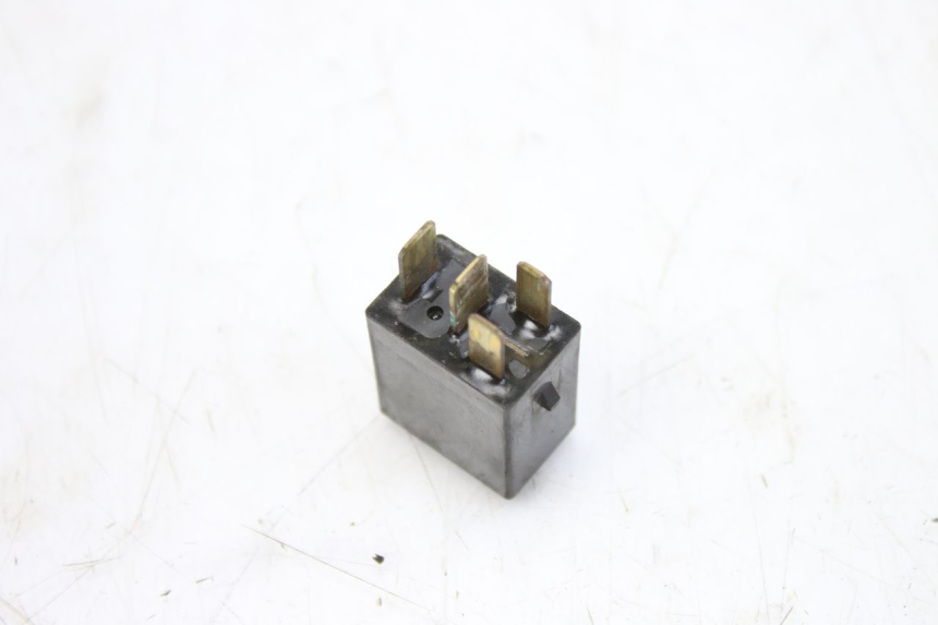 photo de ELECTRIC RELAY HONDA FES S-WING SWING ABS 125 (2007 - 2015) - Technical close-up