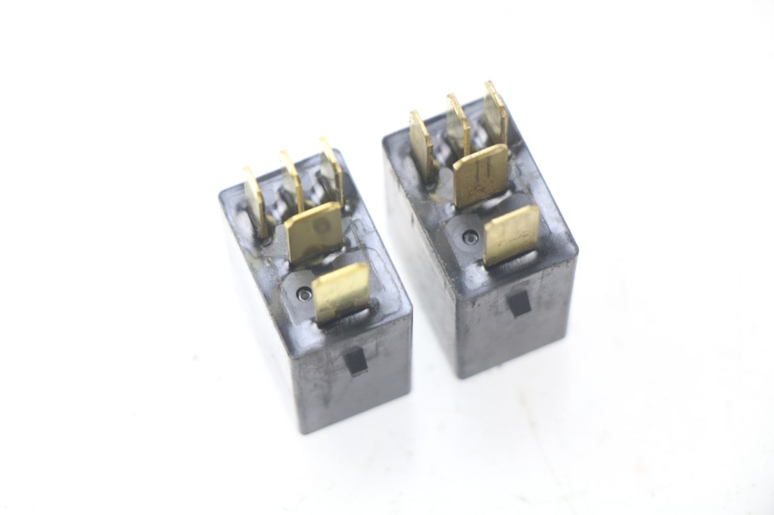 photo de ELECTRICAL RELAY YAMAHA FJR ABS 1300 (2006 - 2012) - Technical close-up