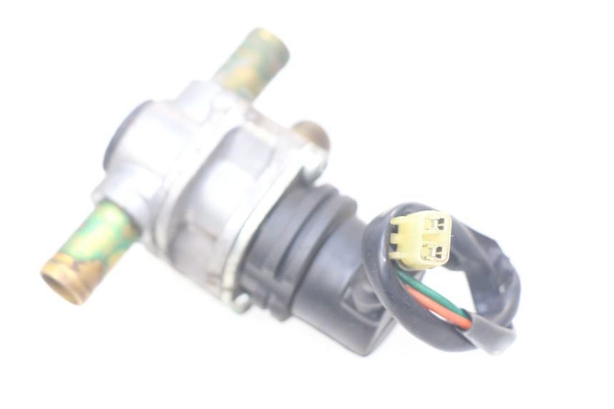 photo de ELECTRICAL RELAY YAMAHA FJR ABS 1300 (2006 - 2012) - Alternative perspective