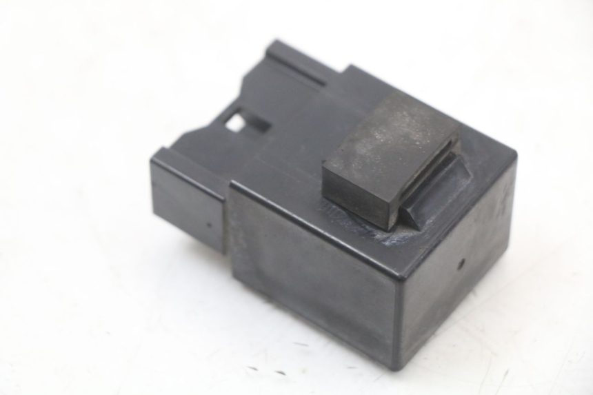 photo de ELECTRICAL RELAY YAMAHA FJR ABS 1300 (2006 - 2012) - Alternative perspective