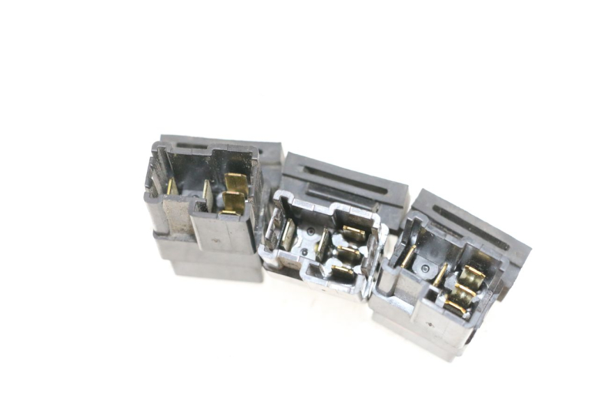 photo de ELECTRICAL RELAY YAMAHA FJR ABS 1300 (2006 - 2012) - Zoom on usage condition