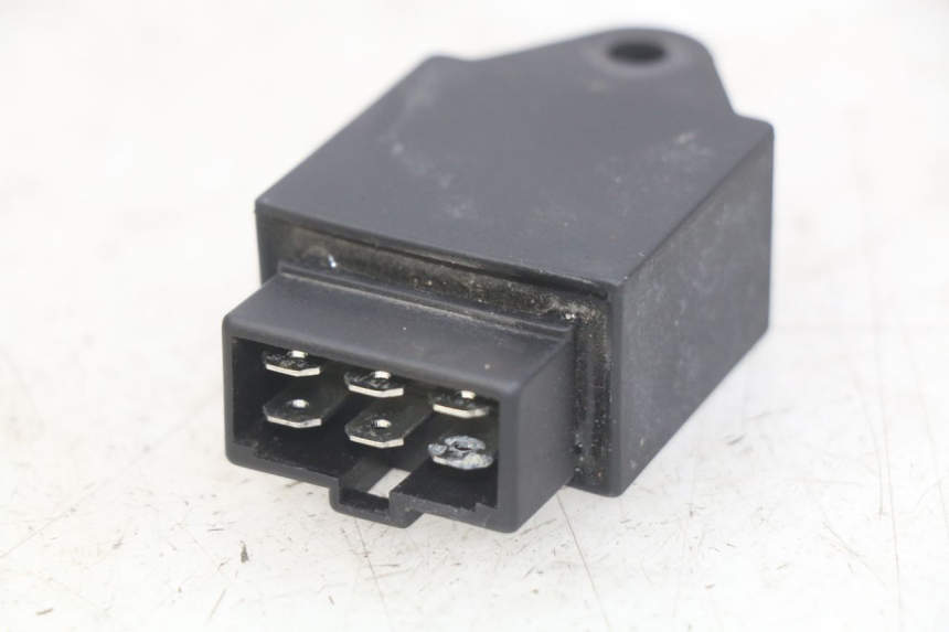 photo de ELECTRICAL RELAY PIAGGIO FLY 2T 50 (2004 - 2017) - Component detail
