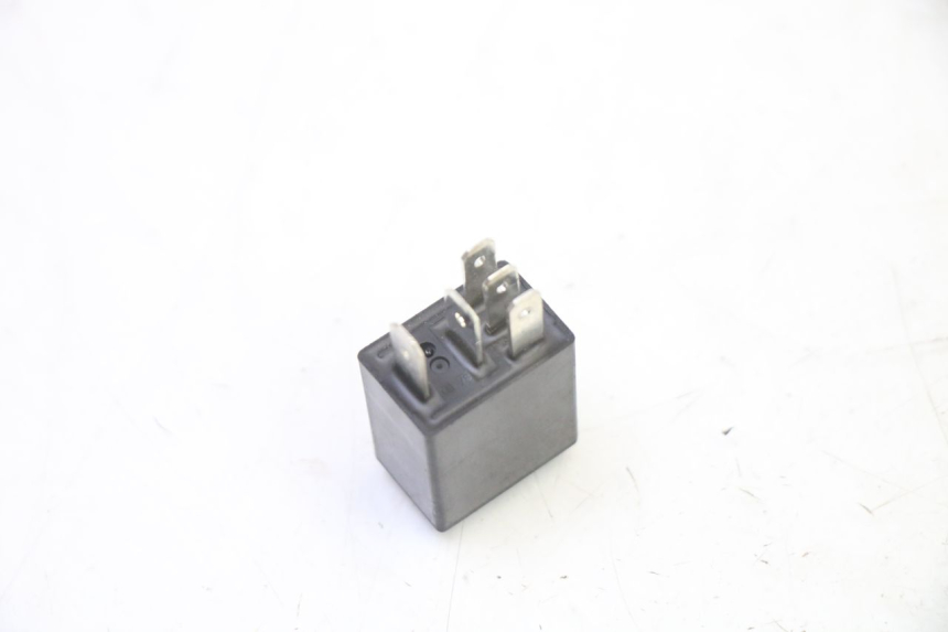 photo de RELAY BMW G310 R 310 (2016 - 2020) - Zoom on usage condition