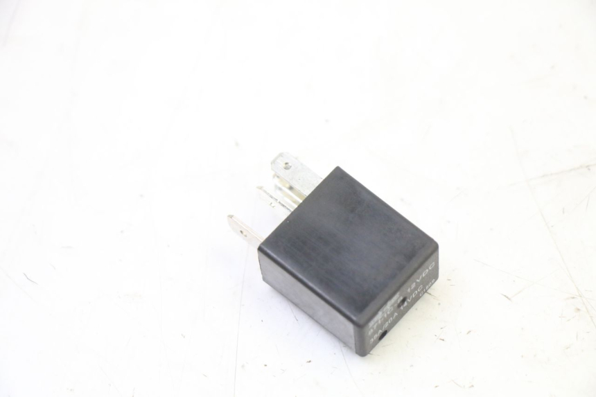 photo de RELAY BMW G310 R 310 (2016 - 2020) - Alternative perspective