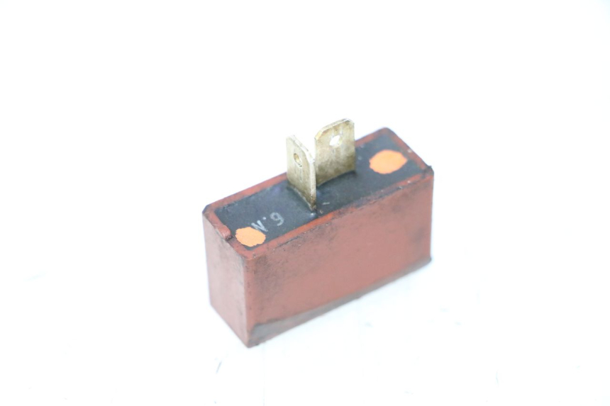 photo de RELAY KAWASAKI GPX F ZX750F 750 (1986 - 1990) - Zoom on usage condition