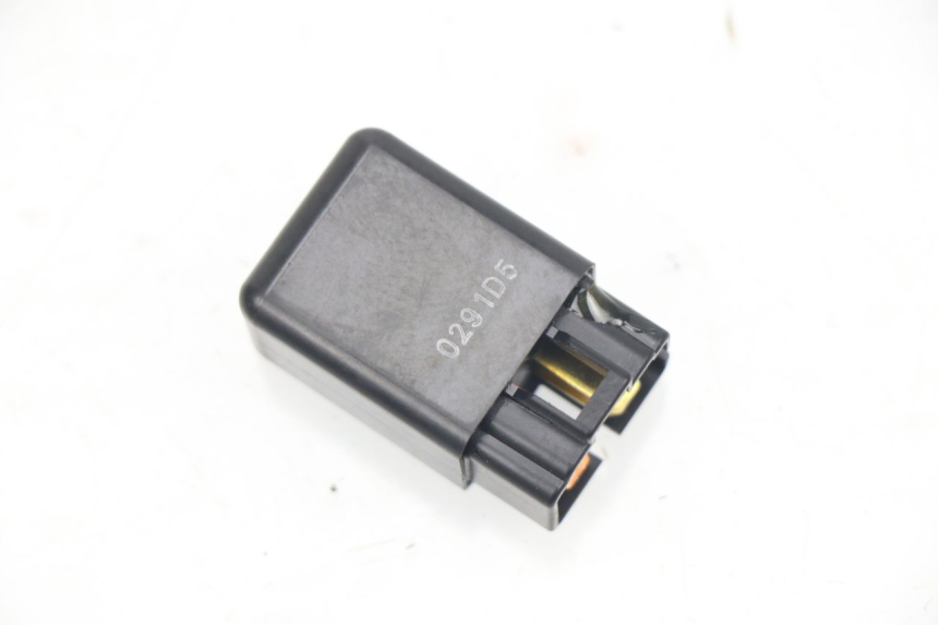 photo de RELAY SUZUKI GSR 750 (2011 - 2017) - Main view