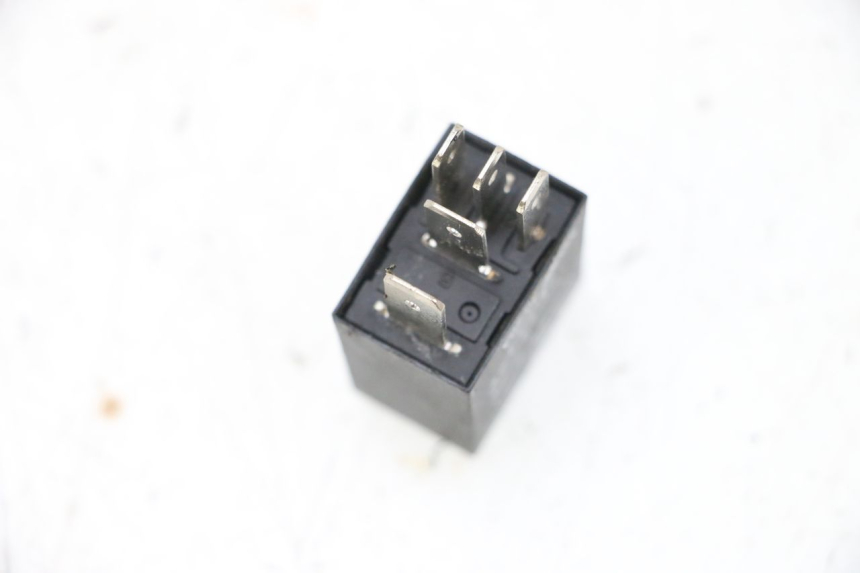 photo de ELECTRICAL RELAY PEUGEOT KISBEE 4T 50 (2018 - 2022) - Alternative perspective