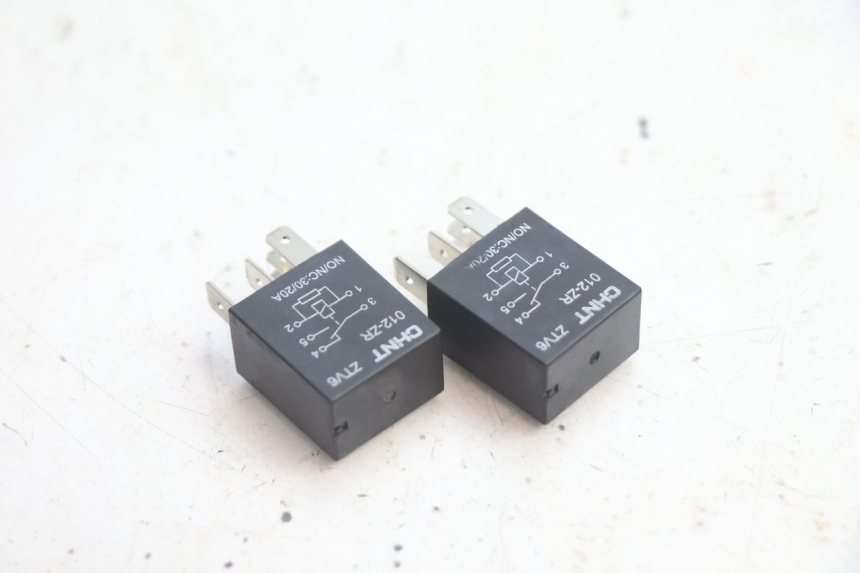 photo de ELECTRICAL RELAY PEUGEOT KISBEE 4T 50 (2018 - 2022) - Component detail