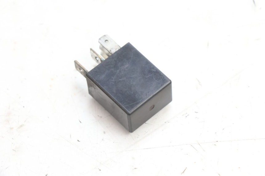 photo de RELAY PIAGGIO LIBERTY IGET 4T 50 (2021 - 2025) - Alternative perspective