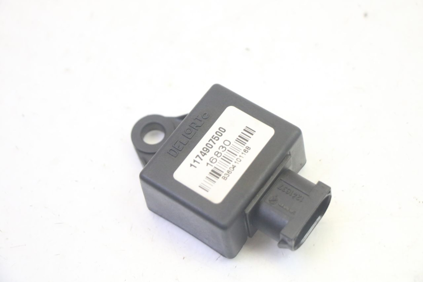 photo de ELECTRICAL RELAY PEUGEOT LUDIX 50 (2005 - 2007) - Main view