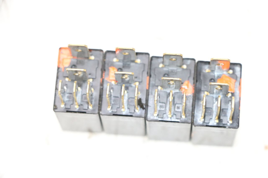 photo de RELAY PIAGGIO MP3 HPE 300 (2019 - 2026) - Zoom on usage condition