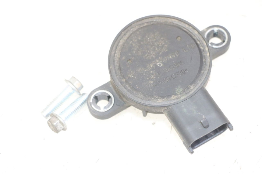 photo de ELECTRICAL RELAY PIAGGIO MP3 LT 300 (2010 - 2016) - Zoom on usage condition