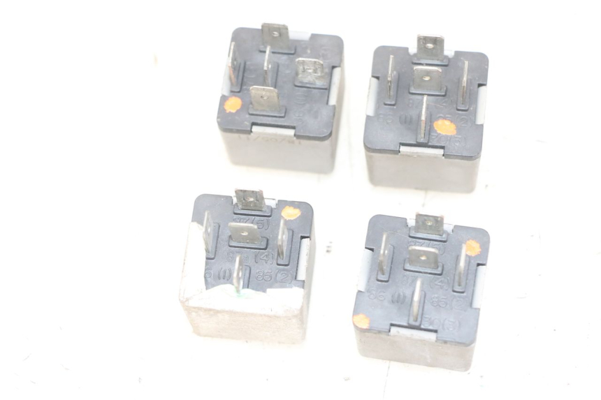 photo de ELECTRICAL RELAY PIAGGIO MP3 LT 300 (2010 - 2016) - Component detail