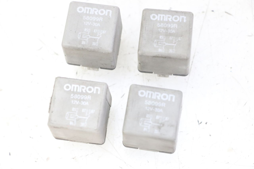 photo de ELECTRICAL RELAY PIAGGIO MP3 LT 300 (2010 - 2016) - Alternative perspective