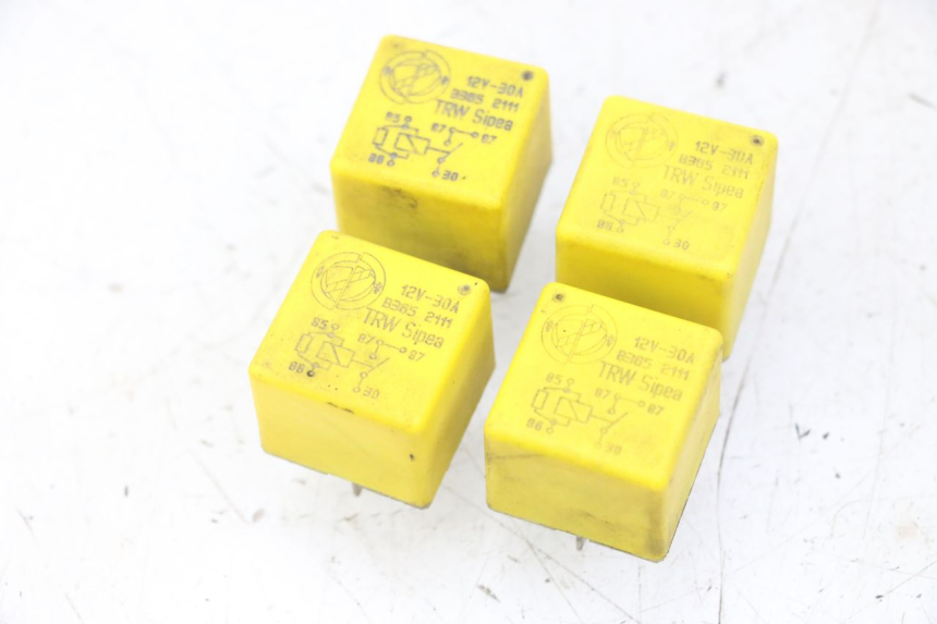 photo de ELECTRICAL RELAY PIAGGIO MP3 LT 400 (2007 - 2012) - Main view