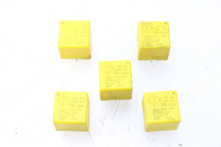 photo de ELECTRICAL RELAY PIAGGIO MP3 LT 400 (2007 - 2012) - Main view