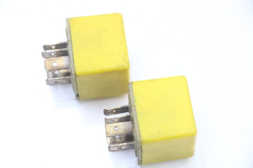 photo de ELECTRICAL RELAY PIAGGIO MP3 125 (2006 - 2014) - Main view