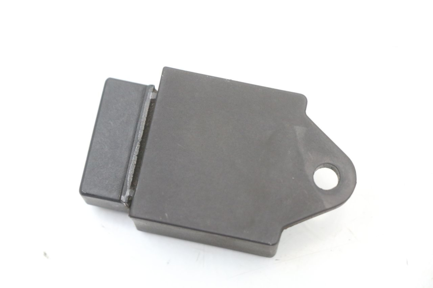 photo de ELECTRICAL RELAY PIAGGIO MP3 125 (2006 - 2014) - Technical close-up