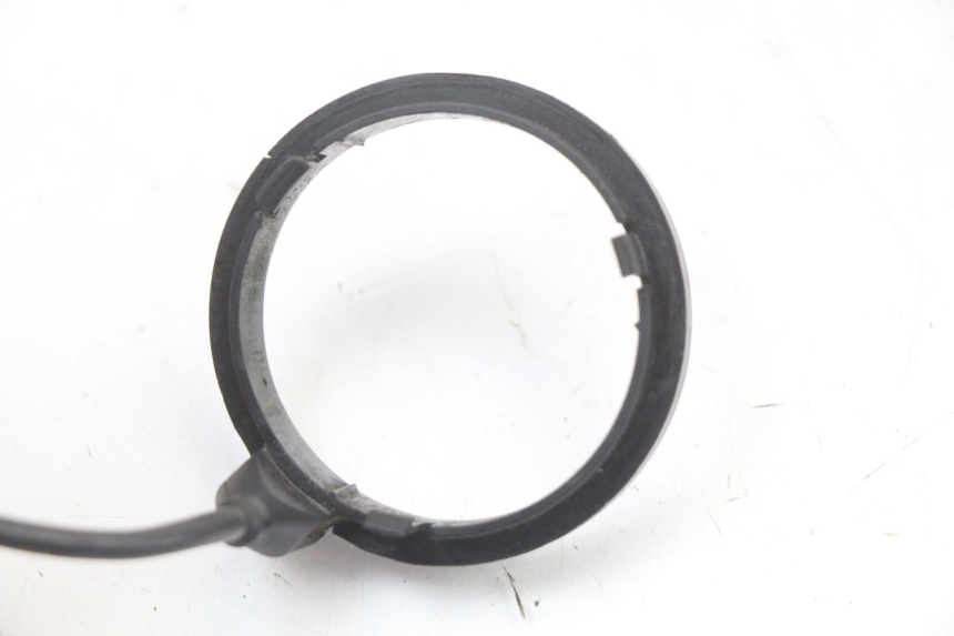 photo de ELECTRICAL RELAY PIAGGIO MP3 125 (2006 - 2014) - Technical close-up