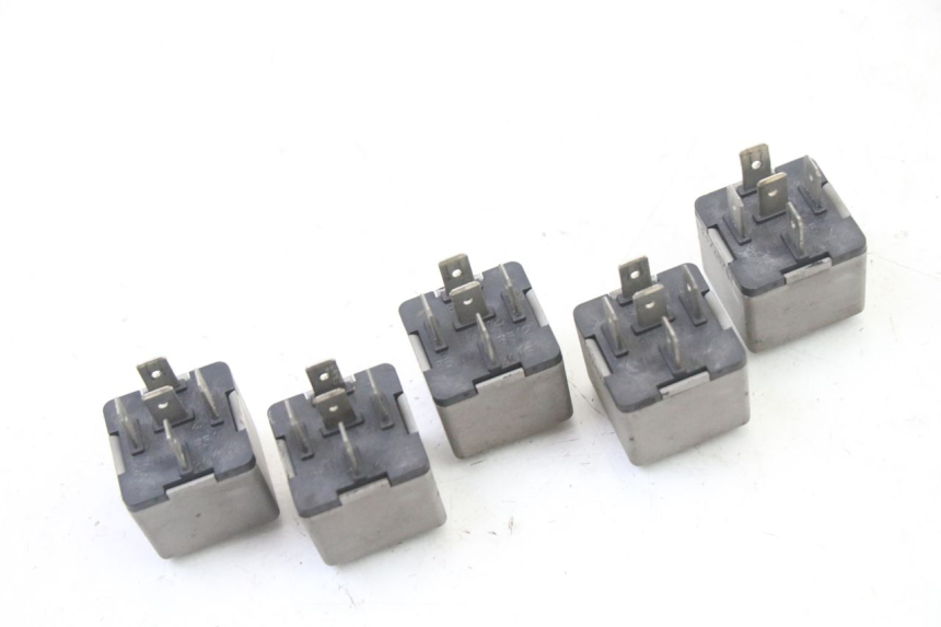 photo de ELECTRICAL RELAY PIAGGIO MP3 500 (2011 - 2015) - Zoom on usage condition