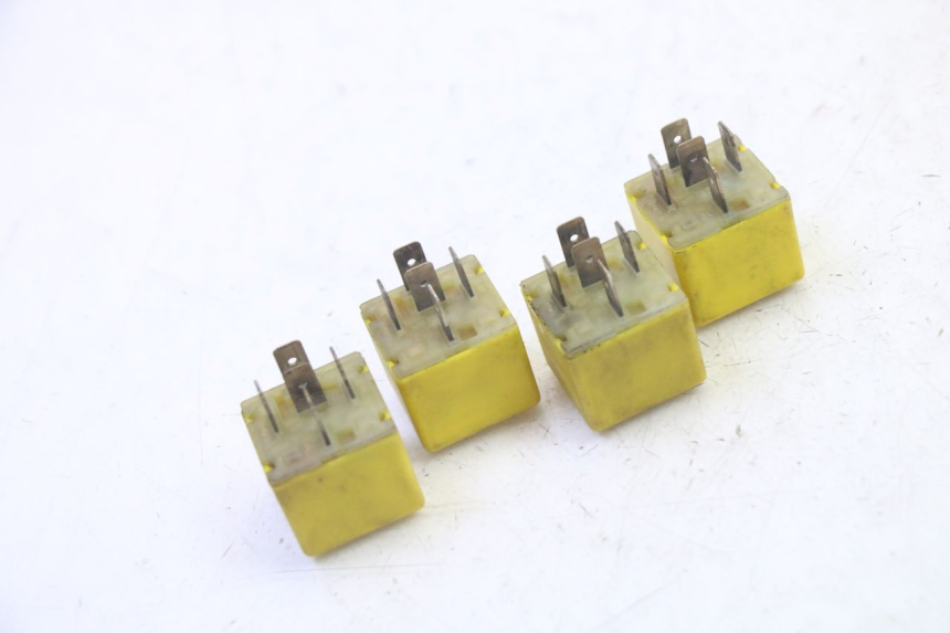 photo de ELECTRIC RELAY PIAGGIO MP3 RL 250 (2006 - 2010) - Zoom on usage condition