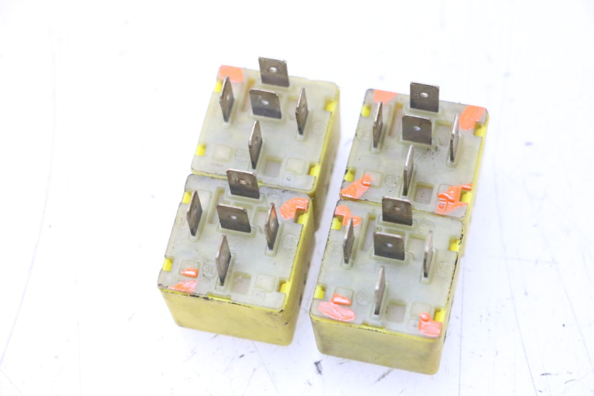 photo de ELECTRIC RELAY PIAGGIO MP3 RL 250 (2006 - 2010) - Zoom on usage condition