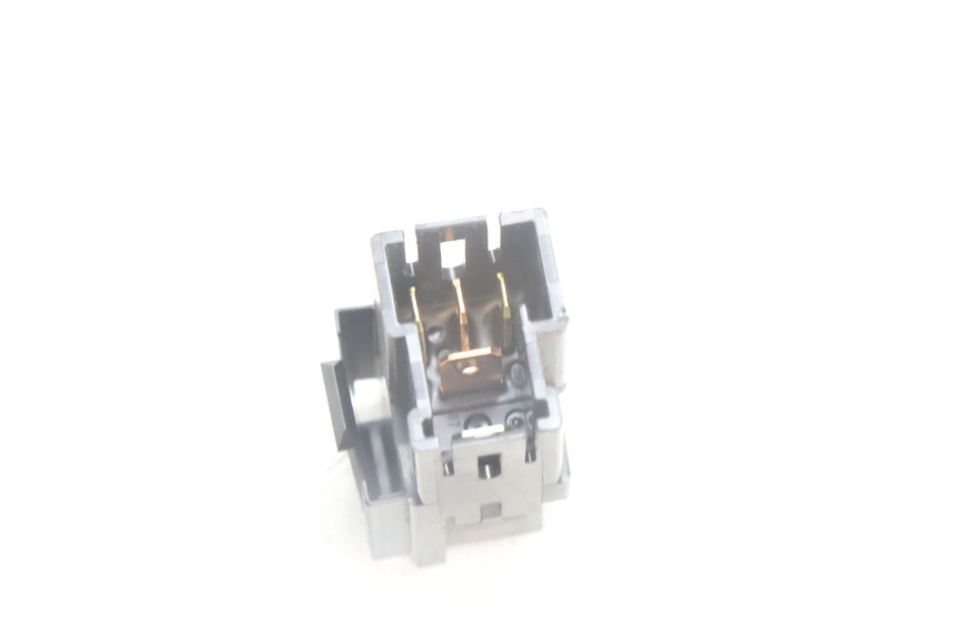 photo de RELAY YAMAHA N-MAX NMAX 125 (2021 - 2024) - Alternative perspective