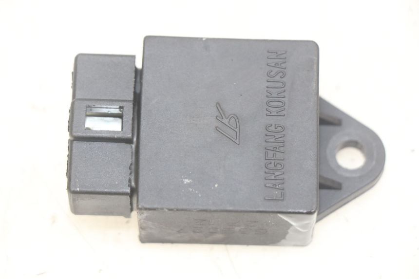 photo de ELECTRIC RELAY PIAGGIO NEW TYPHOON 50 (2010 - 2017) - Main view