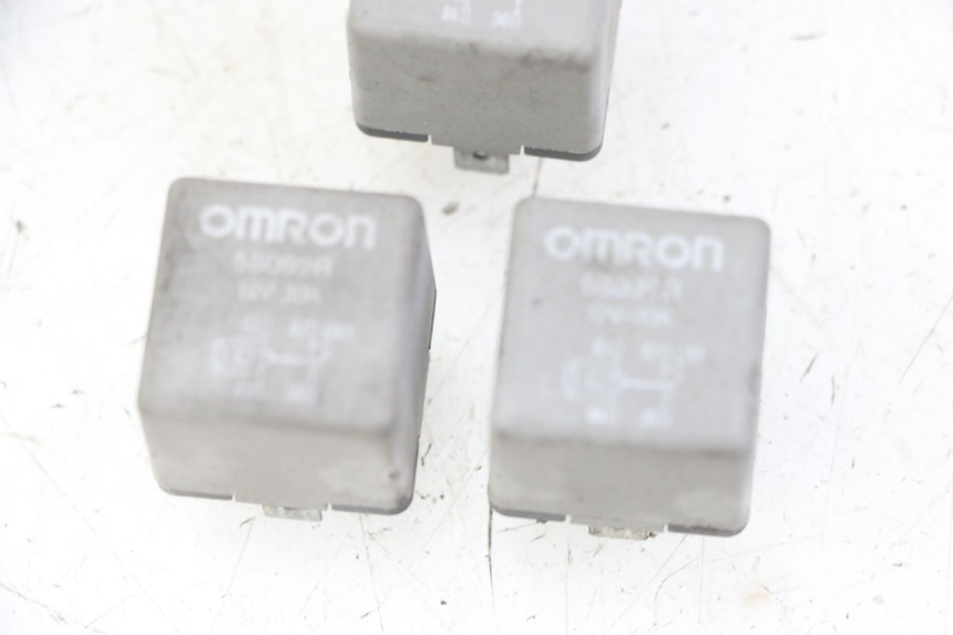 photo de ELECTRICAL RELAY GILERA NEXUS 125 (2009 - 2013) - Alternative perspective