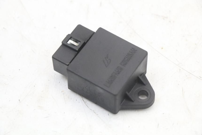 photo de ELECTRICAL RELAY PIAGGIO VESPA LX 2T 50 (2005 - 2013) - Component detail