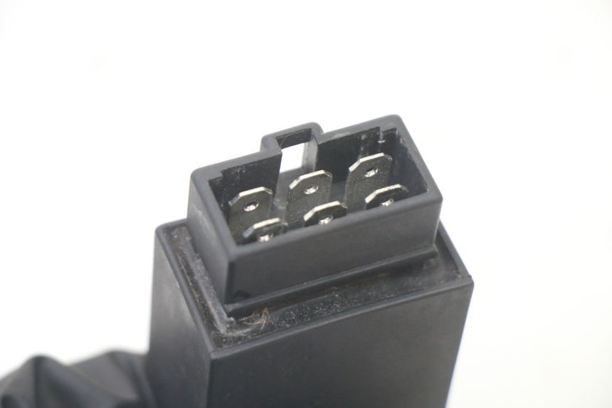 photo de ELECTRIC RELAY PIAGGIO VESPA S 2T 50 (2007 - 2014) - Zoom on usage condition