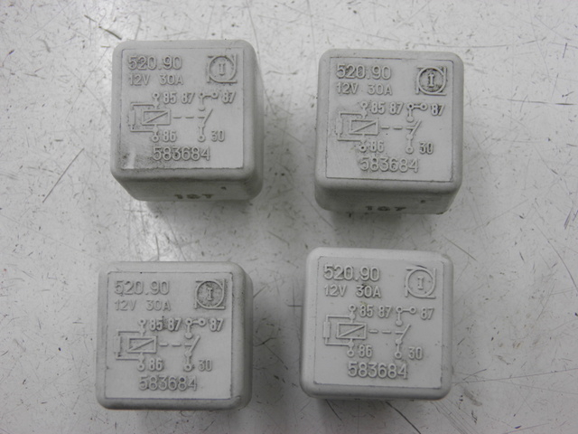 photo de RELAY PIAGGIO XEVO 400 (2007) - Alternative perspective