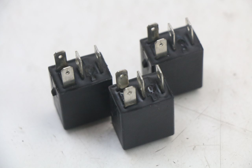 photo de RELAY ROYAL ENFIELD CONTINENTAL GT 650 (2019 - 2024) - Zoom on usage condition