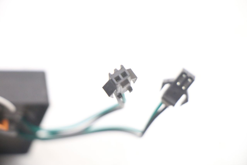 photo de RELAY JOYOR S10-S-Z 1 - Surface and material condition